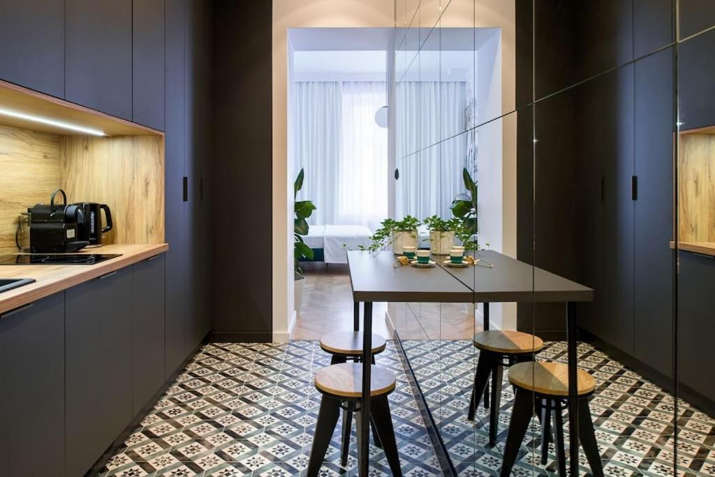 Apartamento Green Oasis In The Centre Cracovia Exterior foto
